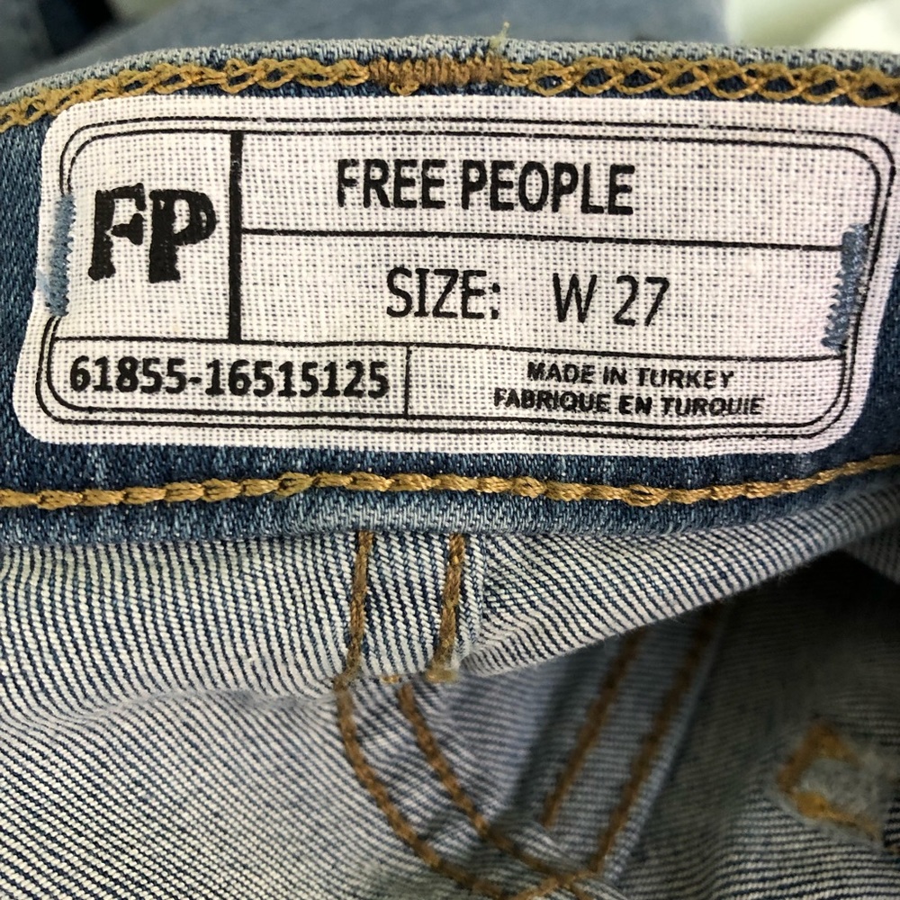 Free People Reagan Exposed Button Fly Jeans NWT - Picture 7 of 8